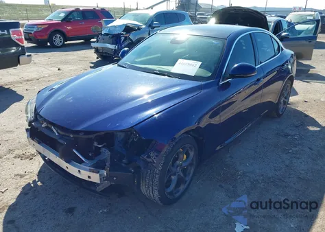 2017 Alfa Romeo Giulia Ti z USA, uszkodzony, nr VIN ZARFAEEN2H7561821